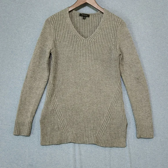 Ann Taylor V-Neck Ribbed Sweater - Picture 1 of 5